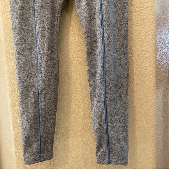 YEAR OF OURS Women Gray Blue Lace Front Athletic Leggings Size Small - Picture 4 of 7